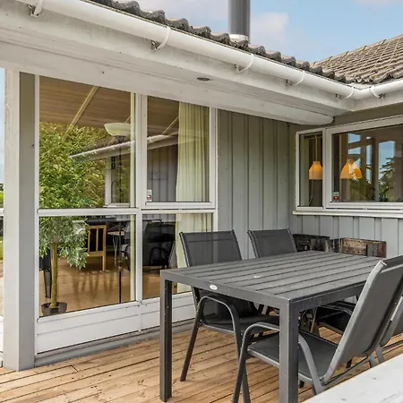 4 Bedroom Gorgeous In *