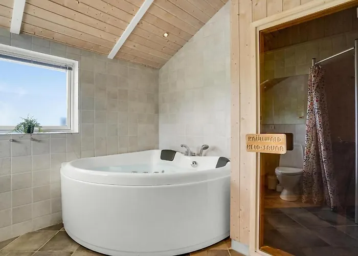 4 Bedroom Gorgeous In