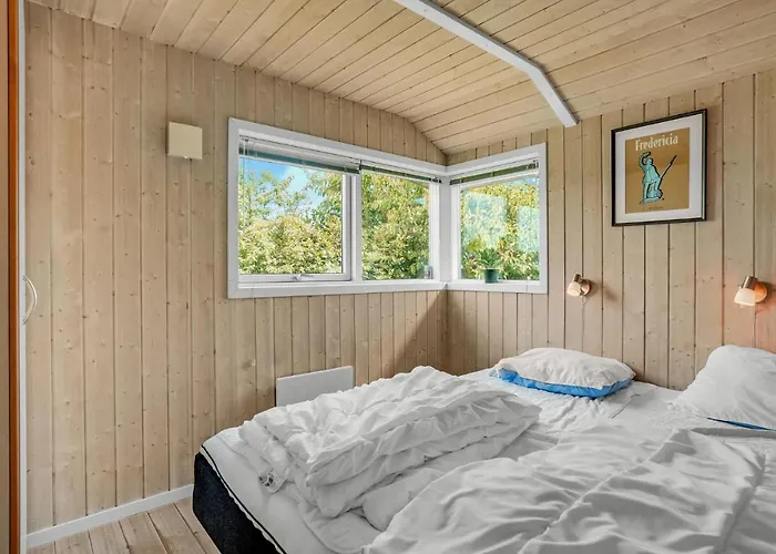 4 Bedroom Gorgeous In *