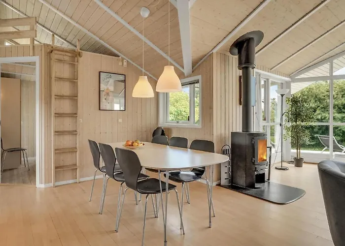 Nyaraló 4 Bedroom Gorgeous In *