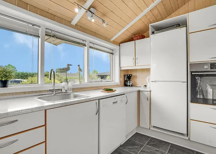 4 Bedroom Gorgeous In